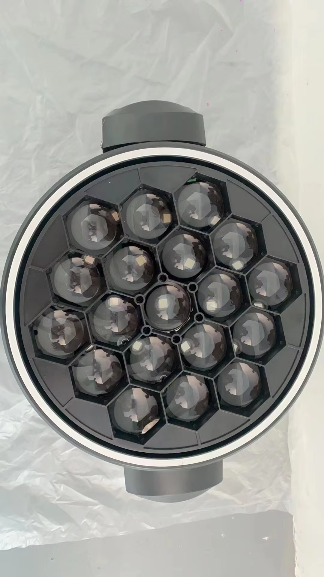 工厂供应 19*15W 大蜂眼变焦摇头灯 Dmx 舞台灯光