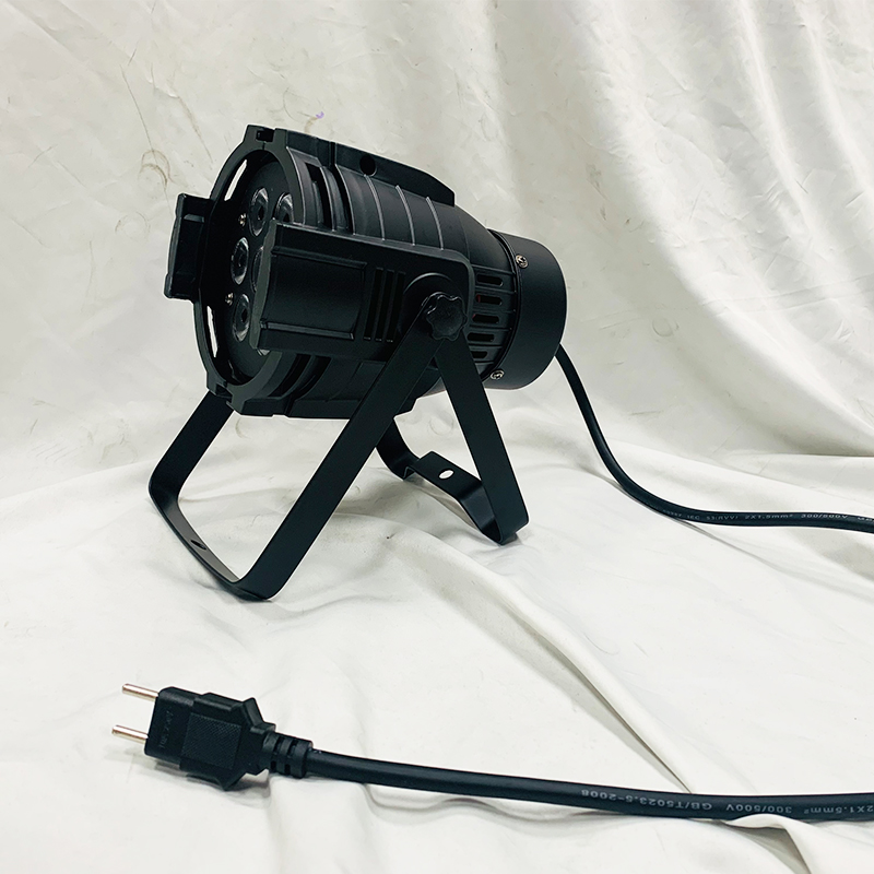 质量力求 7*10W LED染色帕灯 全彩RGBW帕灯 舞台灯光厂