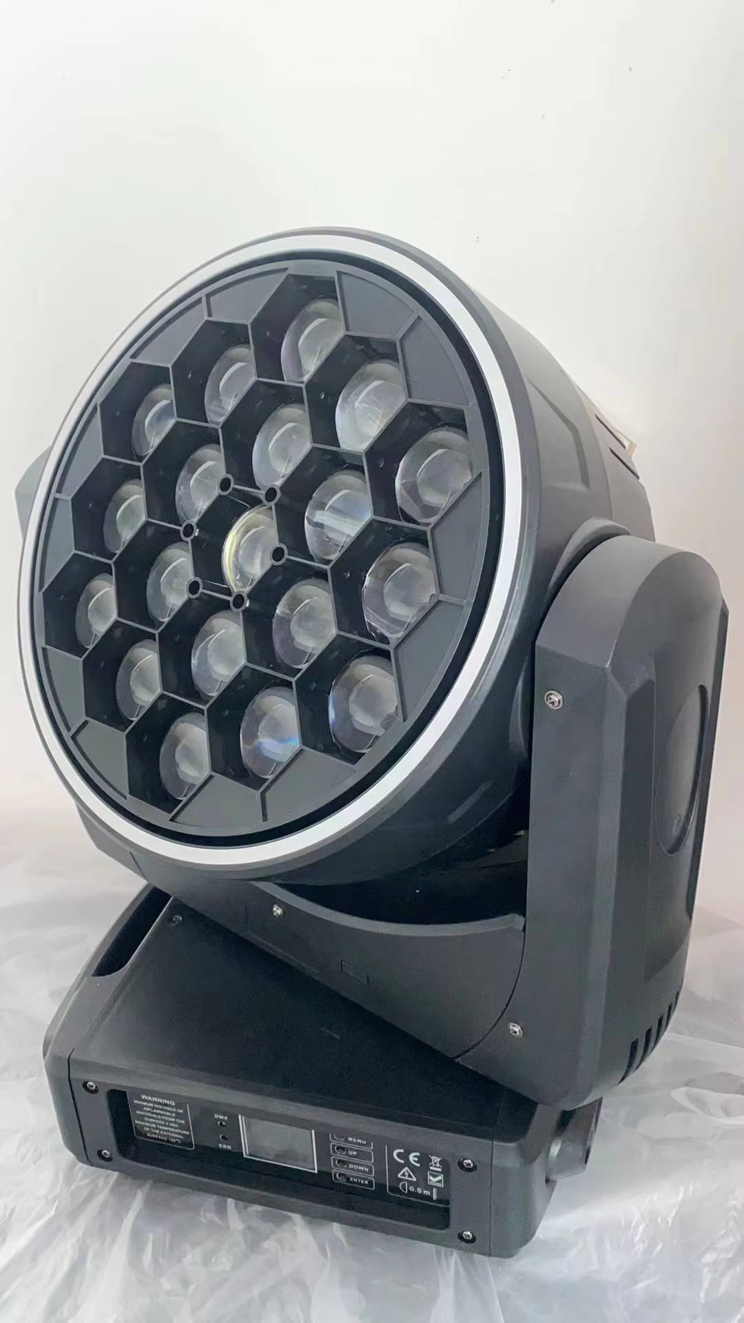 工厂供应 19*15W 大蜂眼变焦摇头灯 Dmx 舞台灯光